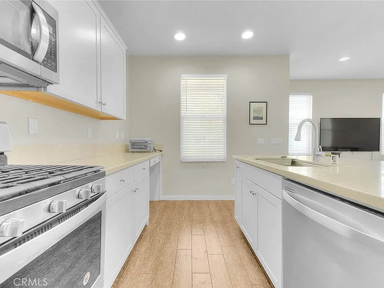 8836 Banyan — Photo 14
