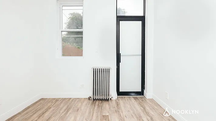 Rented by Nooklyn NYC LLC | media 28