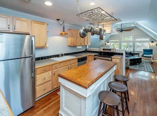 607 Lincoln Ave APT D, Saint Paul, MN 55102
