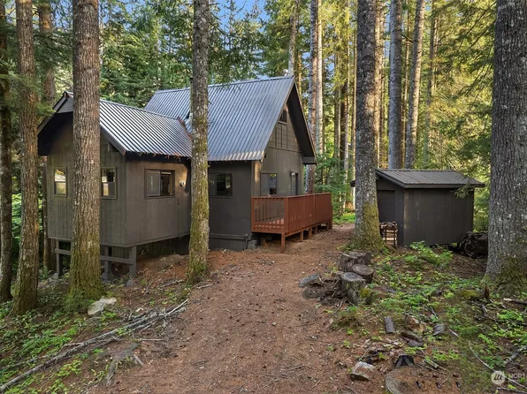 87611 NE Stevens Pass Hwy, Skykomish, WA 98288