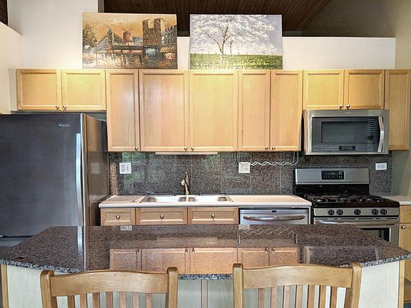 2nd image of 2333 W Saint Paul Ave APT 220