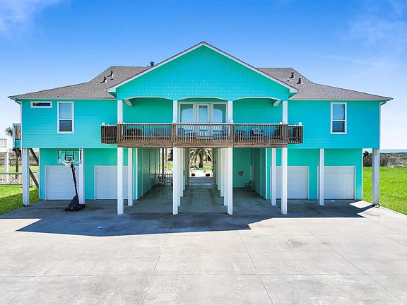 2nd image of 3626 Biscayne Beach Rd