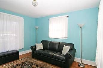 1st image of 552 Gladstone Ave SE