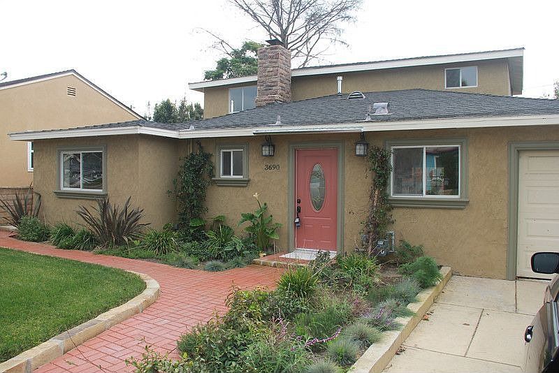 1st image of 3690 Paloma Dr