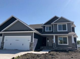 6560 45th Ave S, Fargo, ND 58104