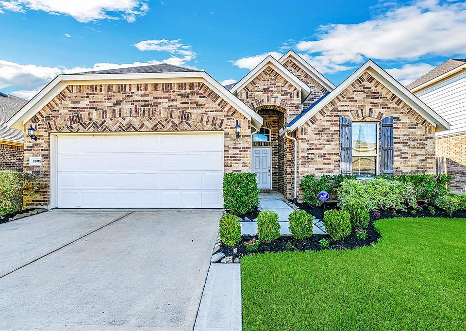1st image of 9905 Western Sky Dr