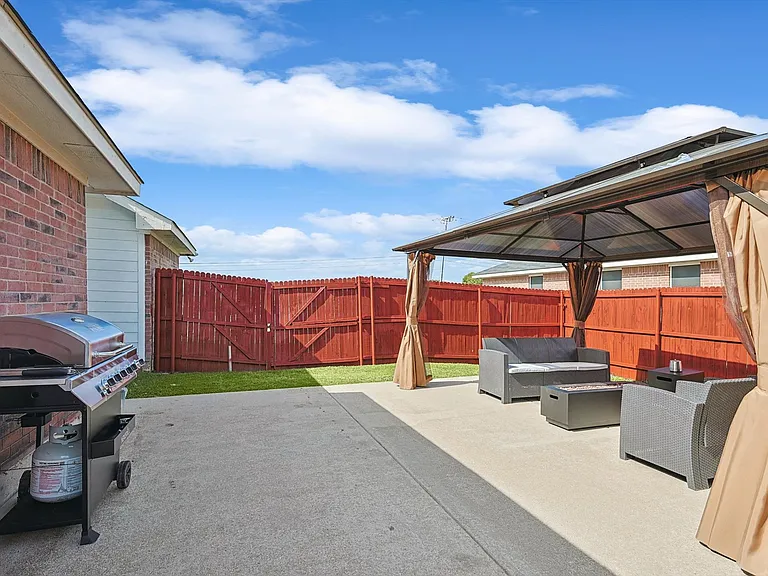 500 Parkerville Rd — Photo 95