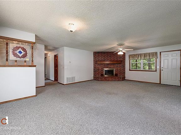 3rd image of 8519 Haven Dr