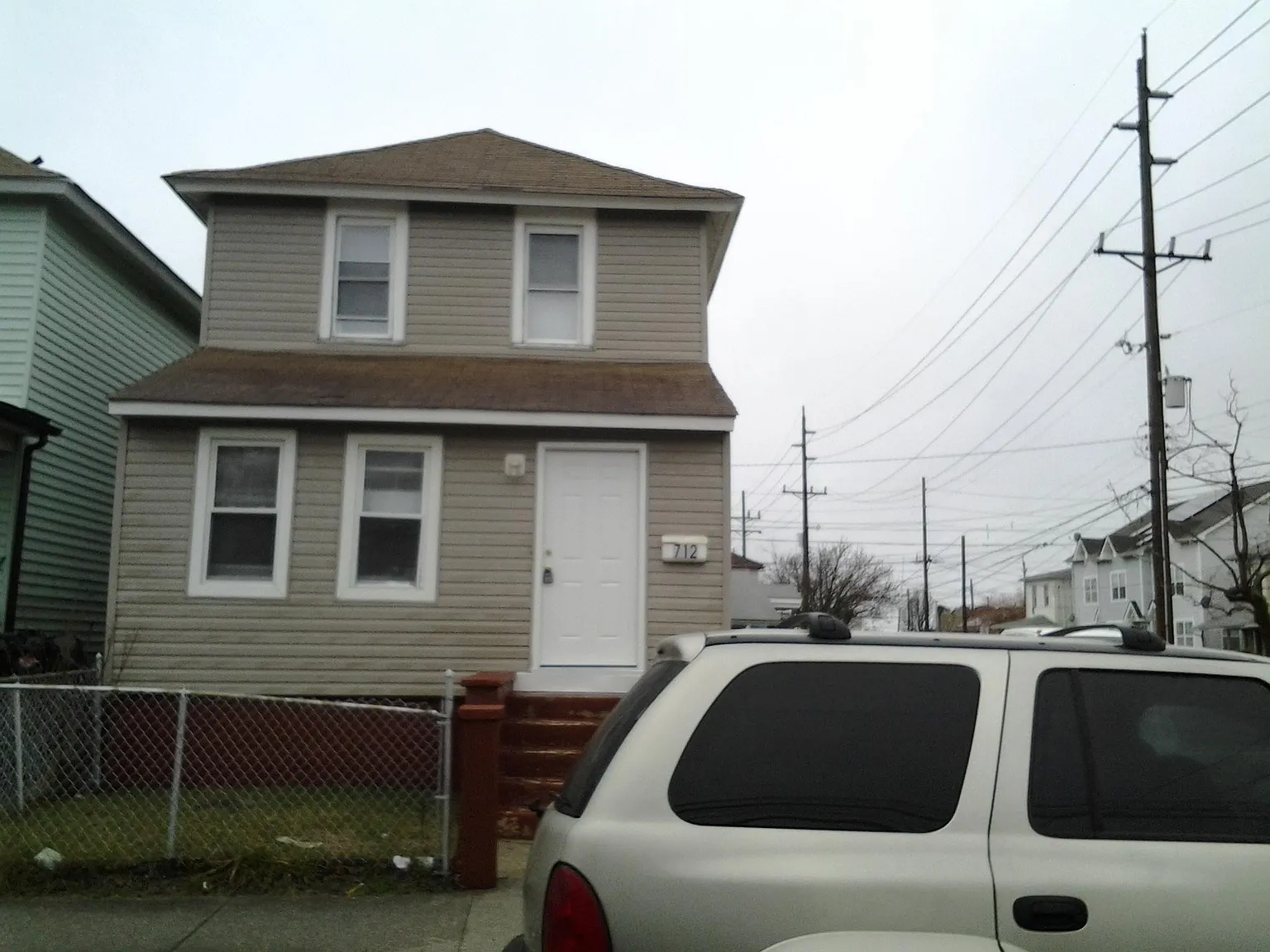 712 N Michigan Ave photo 1