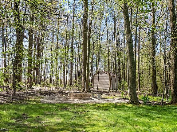 3rd image of 4724 Perie Wood Ln