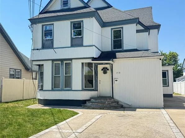 158 Church St, Freeport, NY