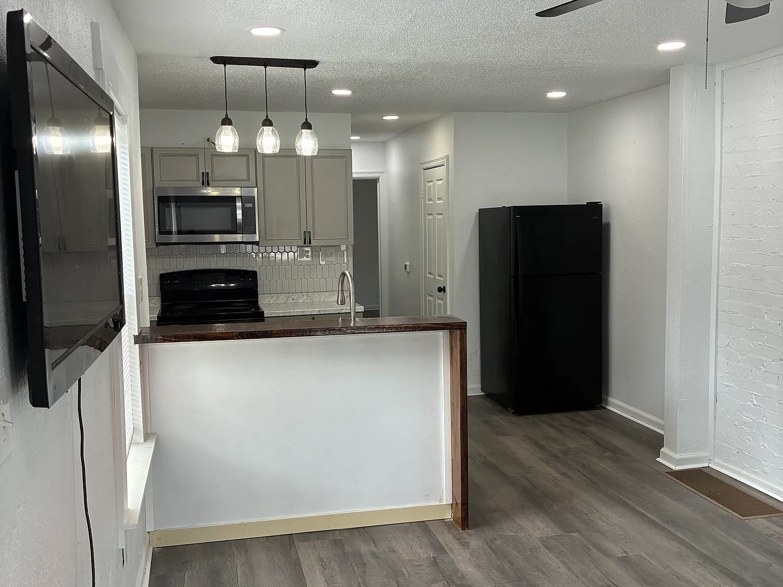 1 bed, 550 sqft, $995 — Photo 4