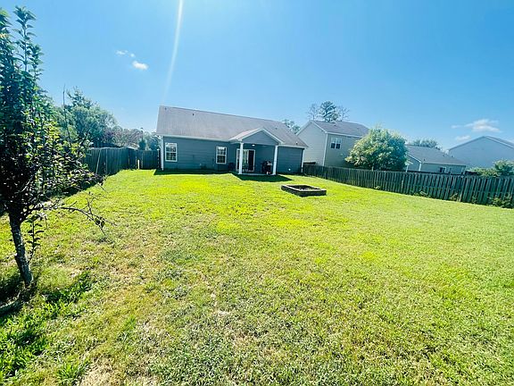2nd image of 846 Westlawn Drive