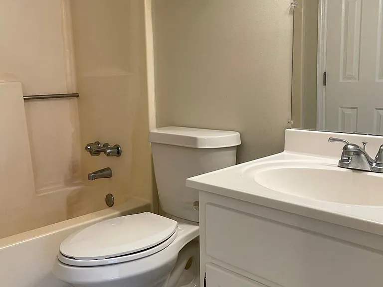 53 Vocational Dr SW — Photo 19