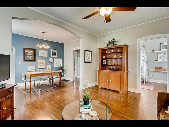Living/Dining Room