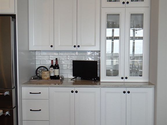 5th image of 4858 Saint Annes Dr