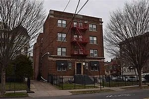 1533 Chapel St #304 — Photo 5