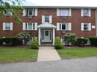 108 Decatur St APT 7, Arlington, MA 02474