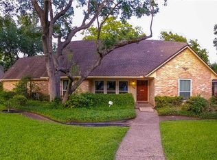 204 N Waterview Dr, Richardson, TX 75080
