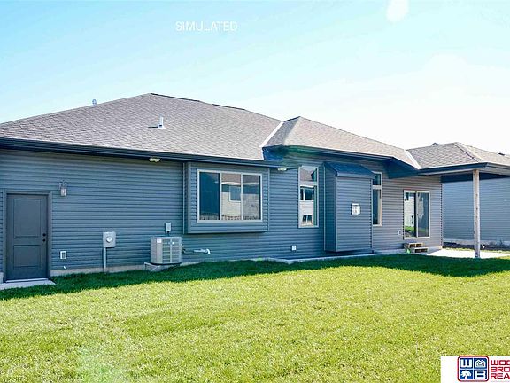 4th image of 366 N 104th St