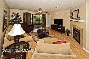 1st image of 136 Cranes Lake Dr