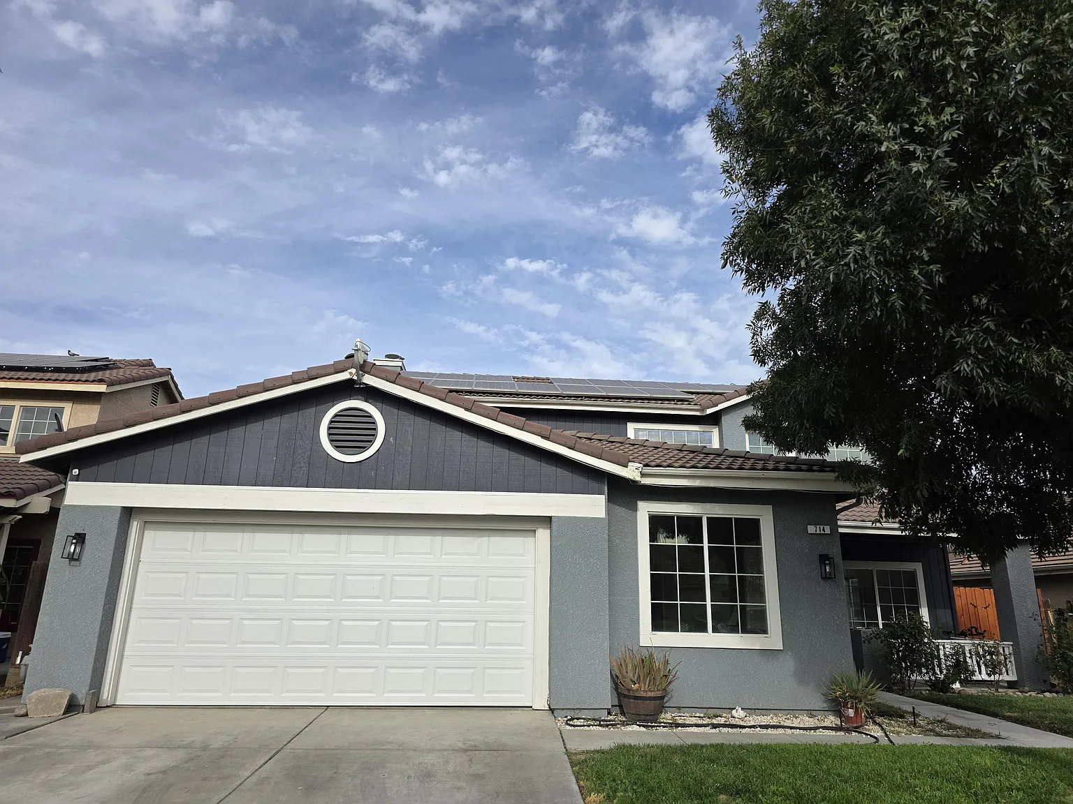 5 bed, 2046 sqft, $2,900 — Photo 2