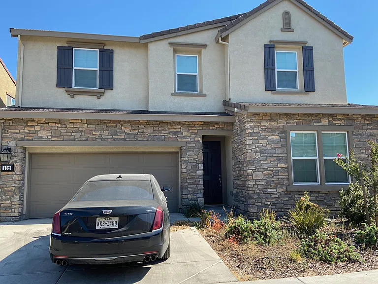 132 Lily Bay Cir — Photo 1