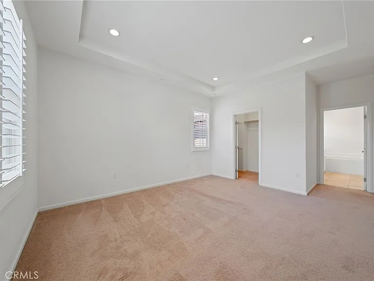 75 Emerald Clover — Photo 25