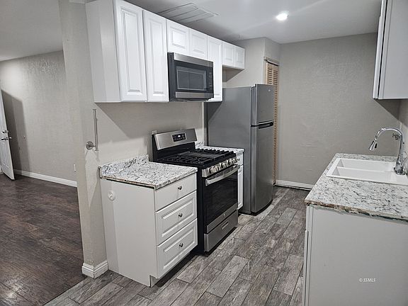 3rd image of 702 Atkins St