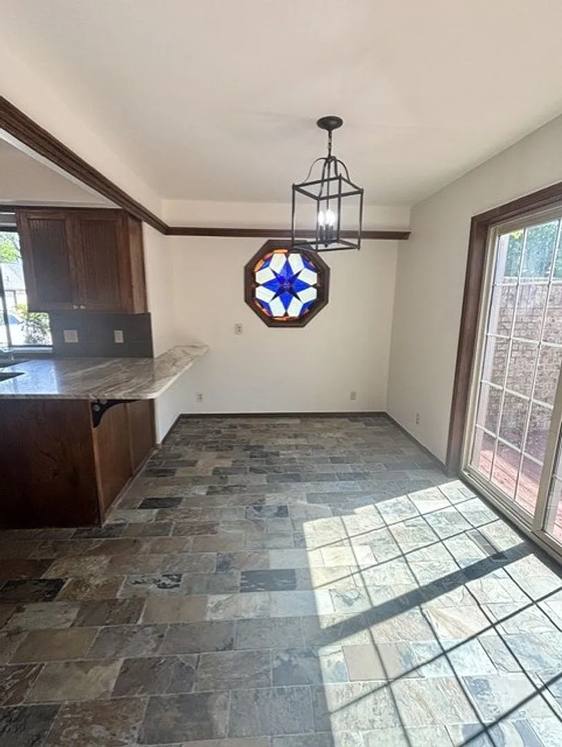 Must see house on the West side of Norman — Photo 2