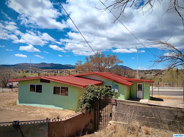 2240 N Pinos Altos Rd, Silver City, NM 88061