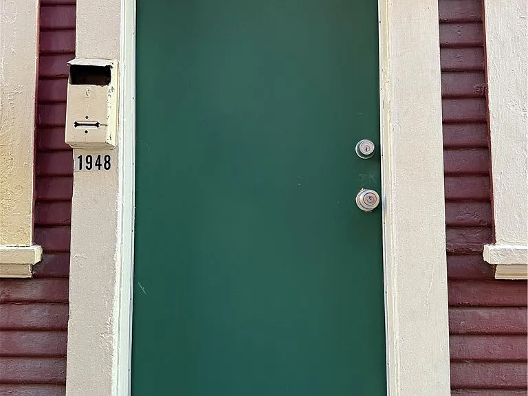 1944 New England St — Photo 18