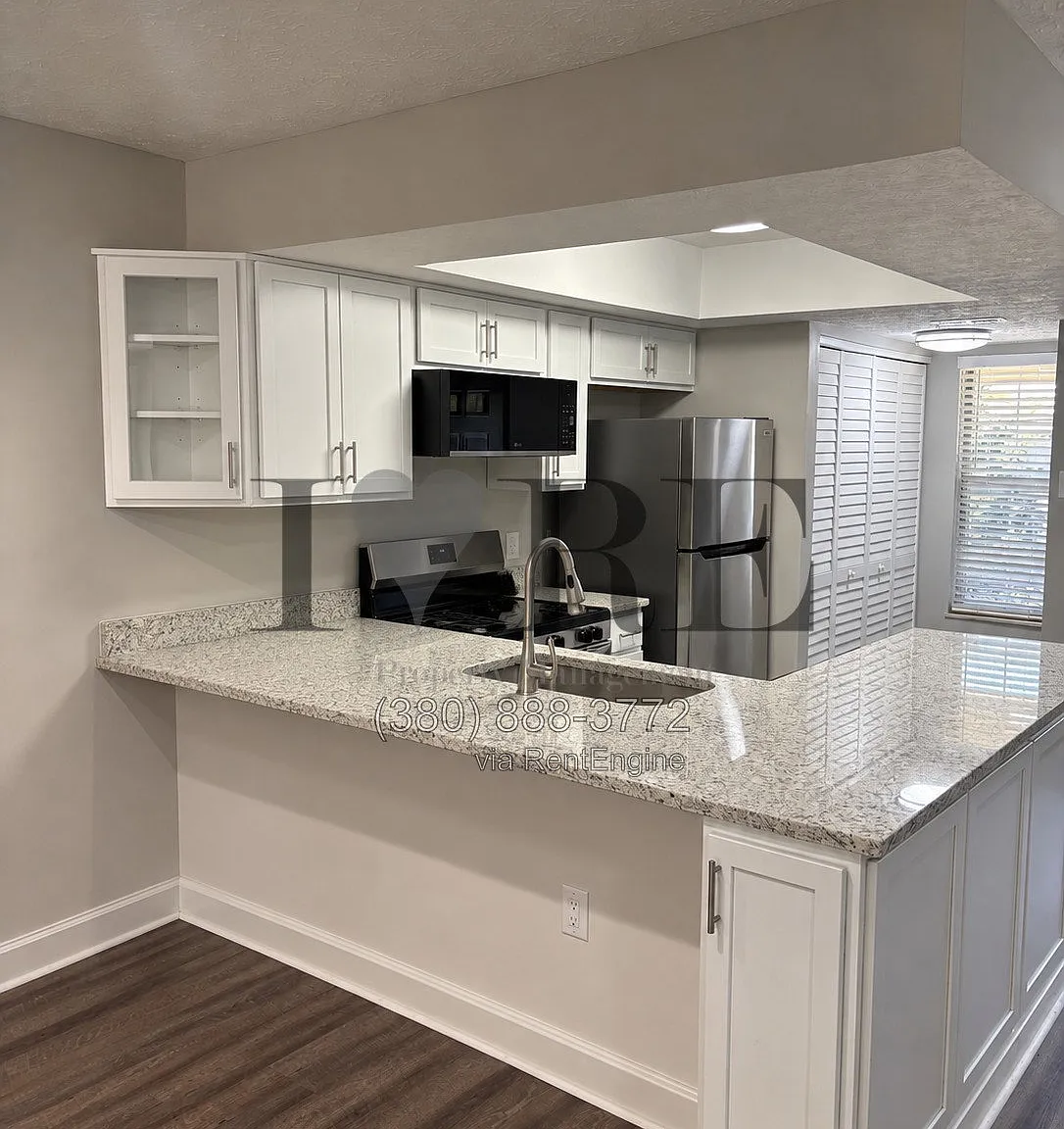 2 bed, 1.5 bath, 1020 sqft, $1,585 — Photo 1
