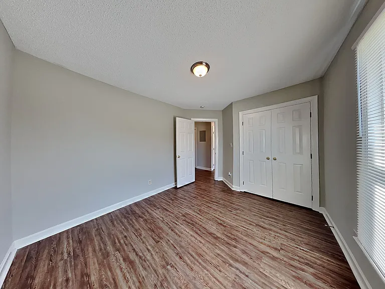 3016 Lindsay Dr — Photo 10
