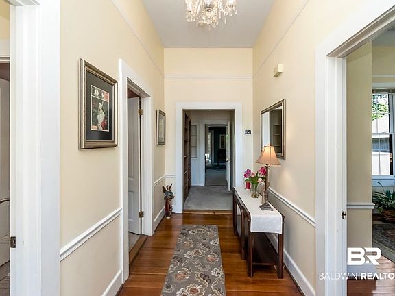 5th image of 154 S Lawrence St