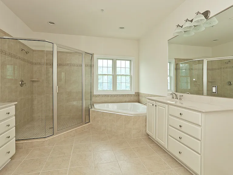 12 Chestnut Woods Dr — Photo 21