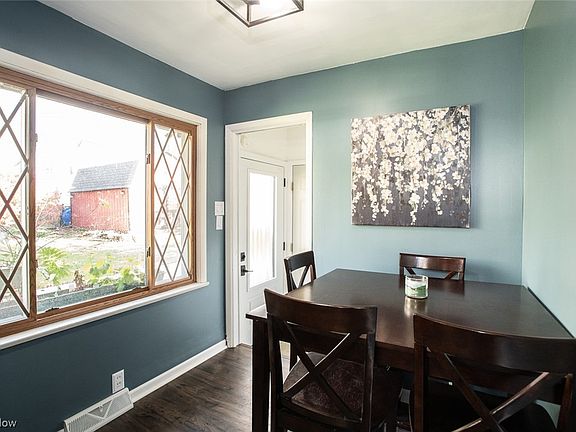 5th image of 71 May Ave