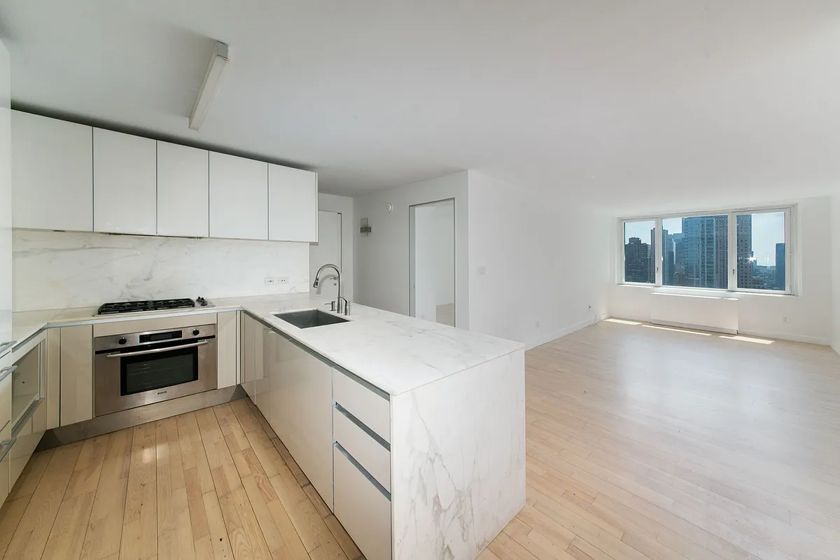 322 West 57th St Unit 38N  