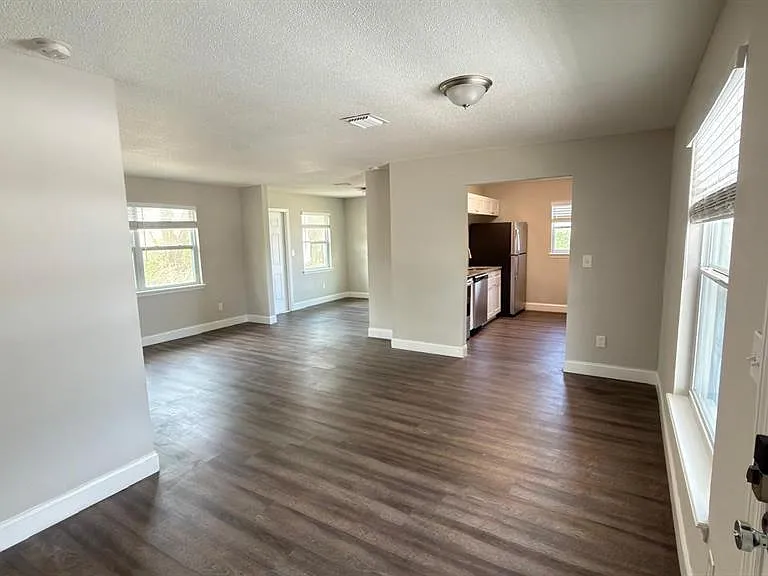 4226 Kelly Miller Ct — Photo 12