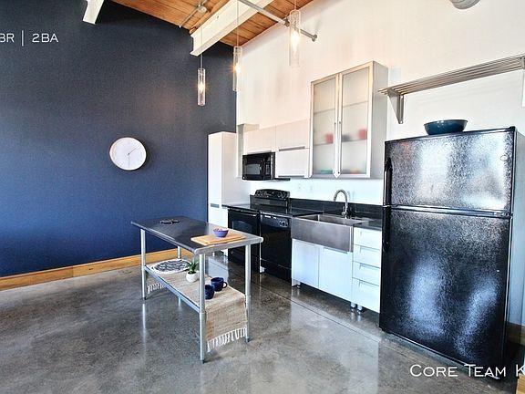 3rd image of 382 W 22nd St #711