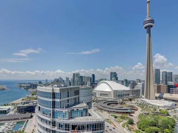 208 Queens Quay W #3409, Toronto, ON M5J 2Y5