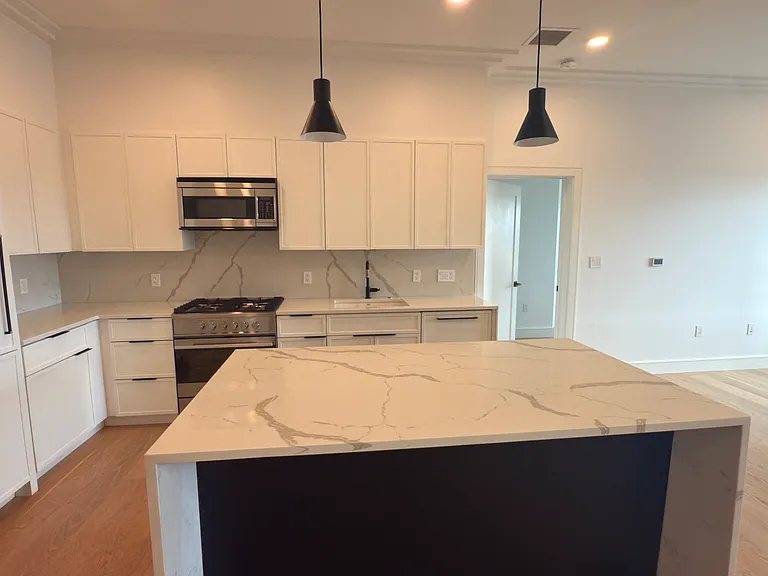 50 Leo M Birmingham Pkwy #604F — Photo 2