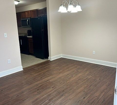 5th image of 249 Ashley Nicole Ln