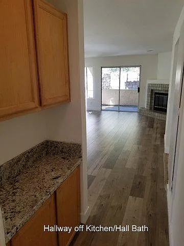 2 bed, 1094 sqft, $3,525 — Photo 4