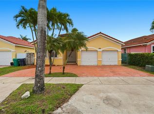 1067 NW 135th Ct, Miami, FL 33182