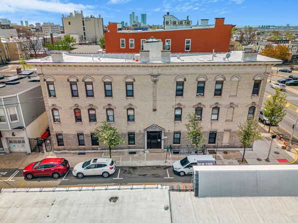 817 10th St APT 2B, Union City, NJ 07087