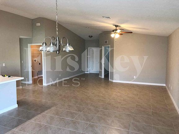 4th image of 1773 SW Cannon Ave
