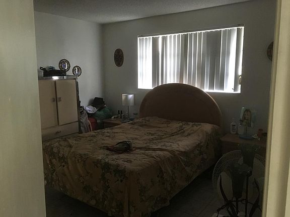 3rd image of 2942 NW 12th St