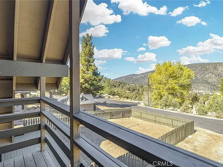 1809 Pioneer Way — Photo 19