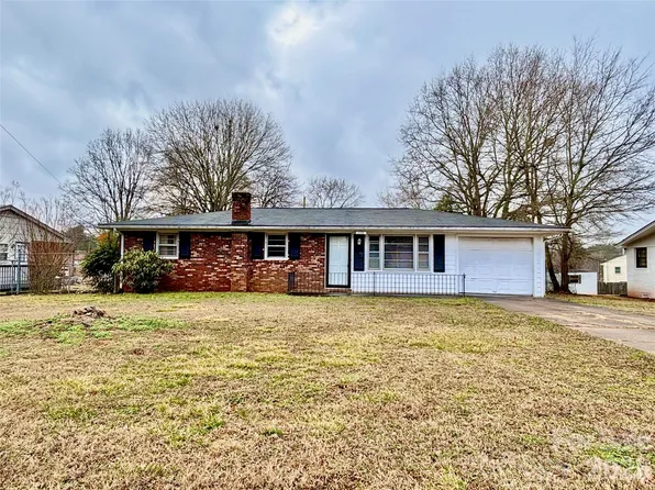 173 Sedgefield Dr, Forest City, NC 28043